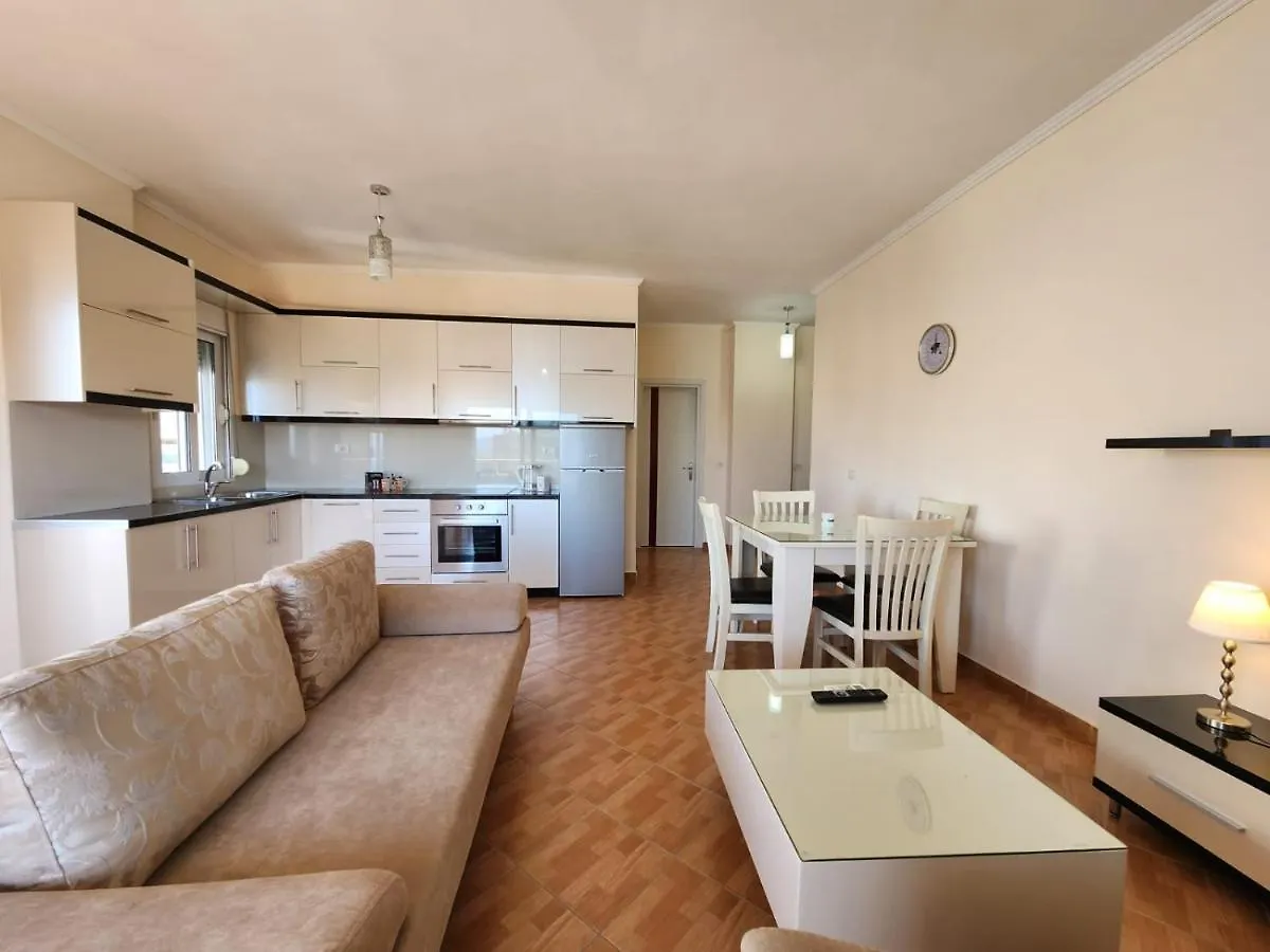 Sun & Sea View Apartment Σαράντα